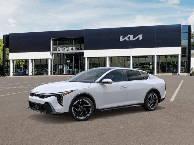 Photo of 2025 Snow White Pearl Kia K4