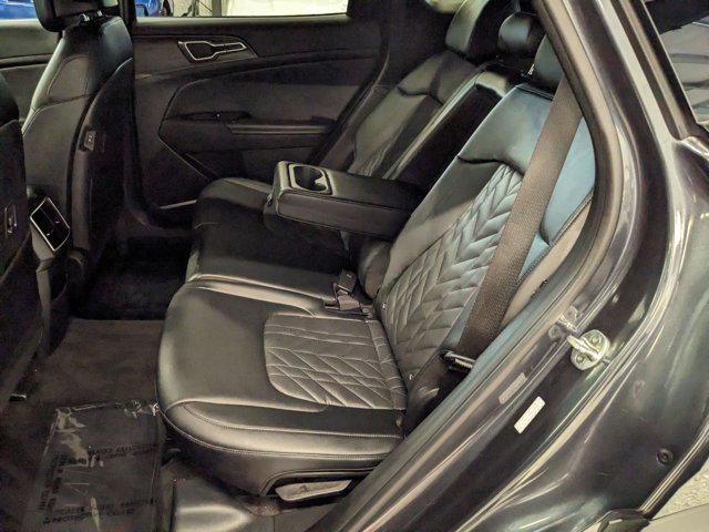 Photo of 2023 Gravity Gray Kia Sportage