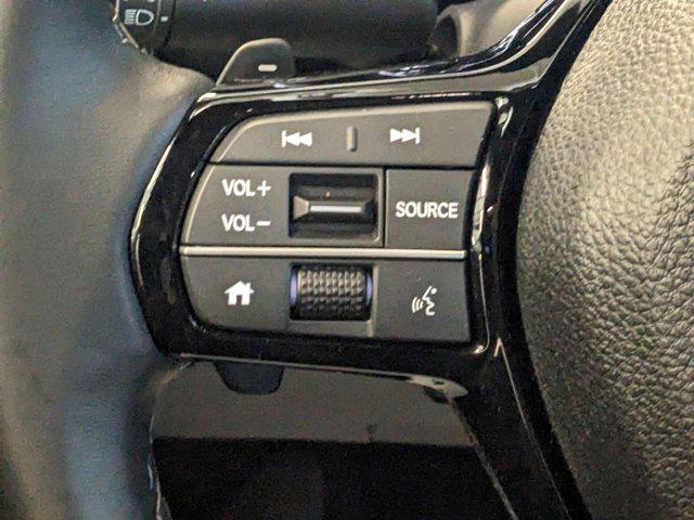 Photo of 2022 White Honda Civic
