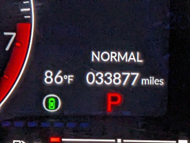 Photo of 2022 White Honda Civic