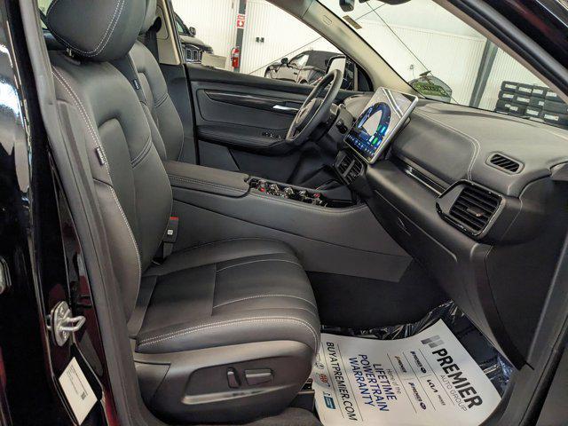 Photo of 2023 Jet Black VinFast VF 8