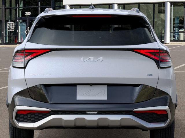 Photo of 2025 Glacial White Pearl Kia Sportage
