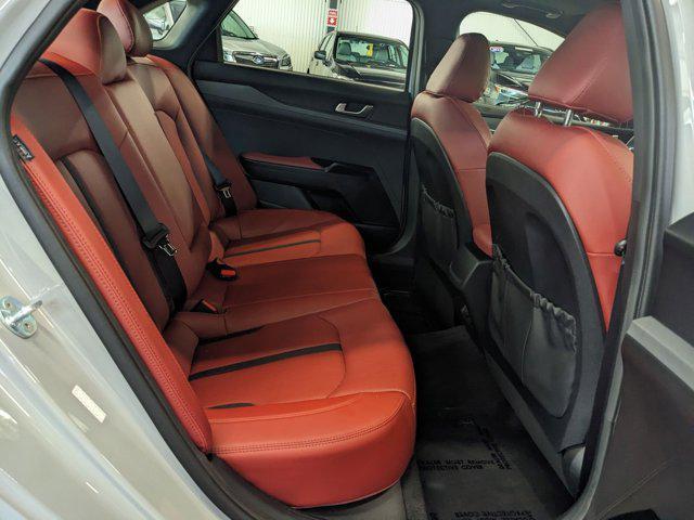 Photo of 2022 Wolf Gray Kia K5