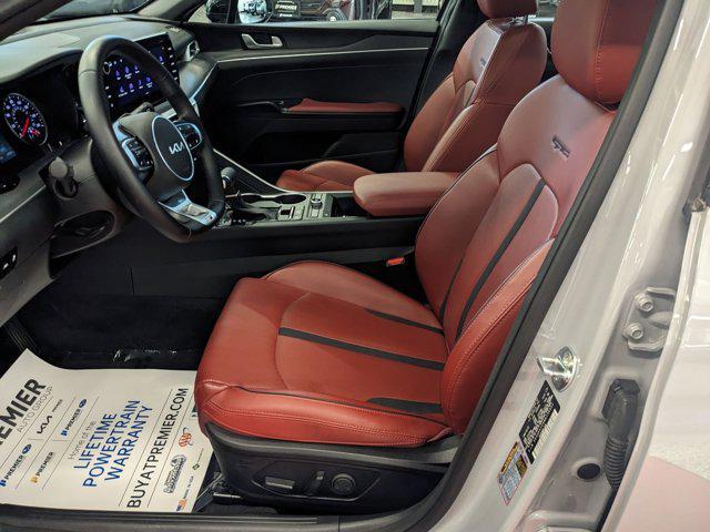 Photo of 2022 Wolf Gray Kia K5
