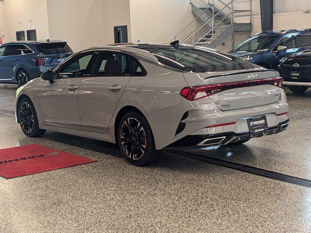 Photo of 2022 Wolf Gray Kia K5