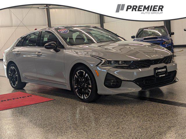 Photo of 2022 Wolf Gray Kia K5