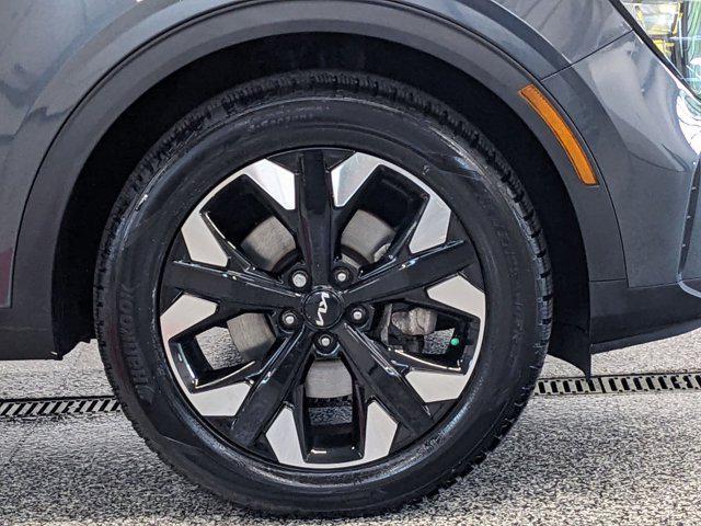 Photo of 2023 Gravity Gray Kia Sportage
