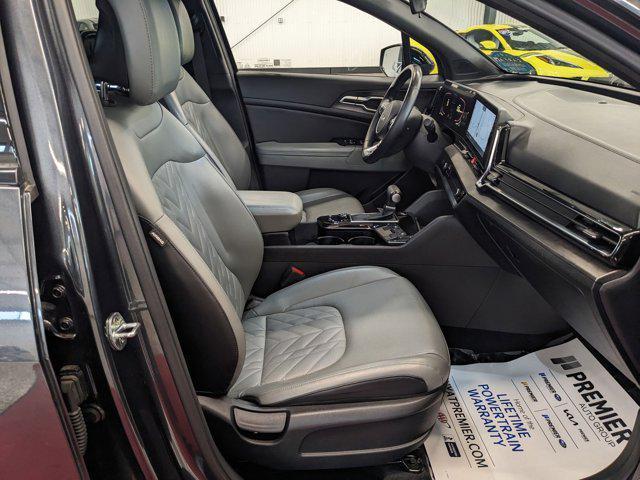 Photo of 2023 Gravity Gray Kia Sportage