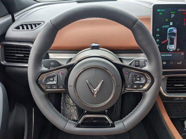 Photo of 2025 Deep Ocean Metallic VinFast VF 8