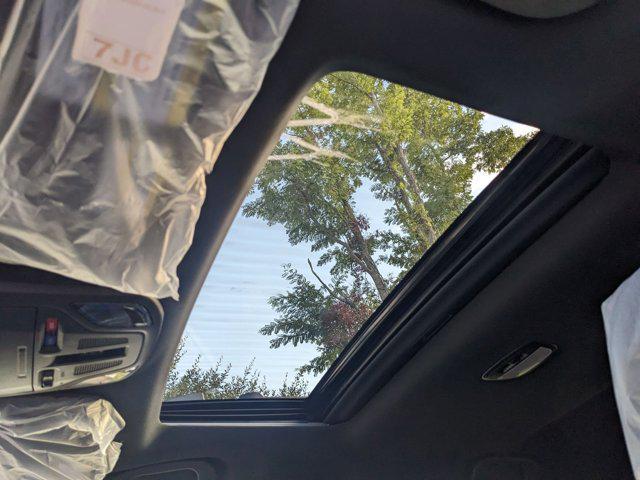 Photo of 2025 Crystal White Pearl Subaru Outback
