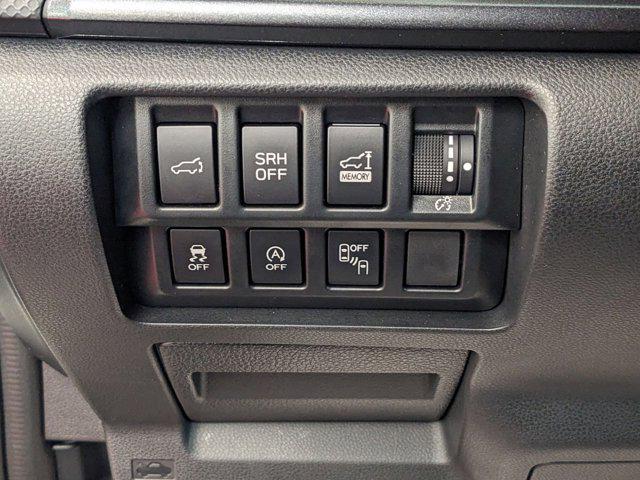 Photo of 2024 Crystal White Pearl Subaru Forester