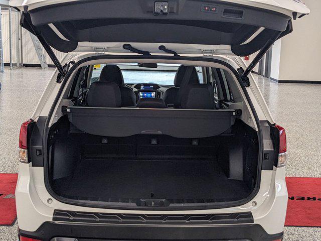 Photo of 2021 Crystal White Pearl Subaru Forester