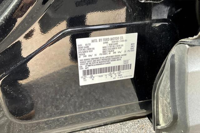 Photo of 2022 Agate Black Metallic Ford Edge