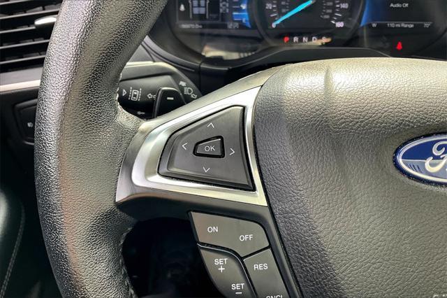 Photo of 2022 Agate Black Metallic Ford Edge