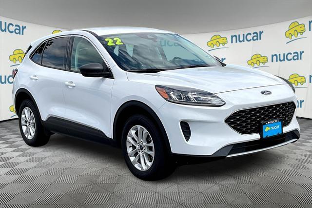 Photo of 2022 White Ford Escape