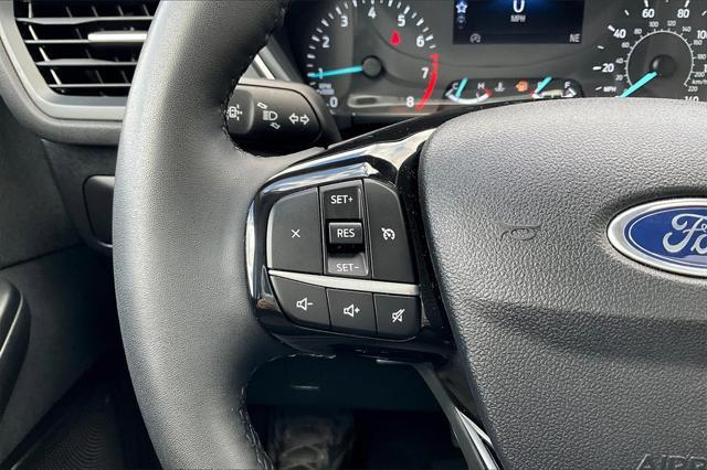 Photo of 2022 White Ford Escape