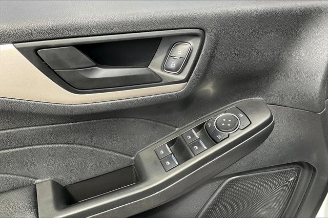 Photo of 2022 White Ford Escape