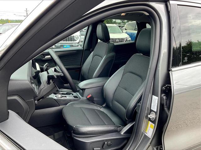 Photo of 2025 Carbonized Gray Metallic Ford Escape PHEV