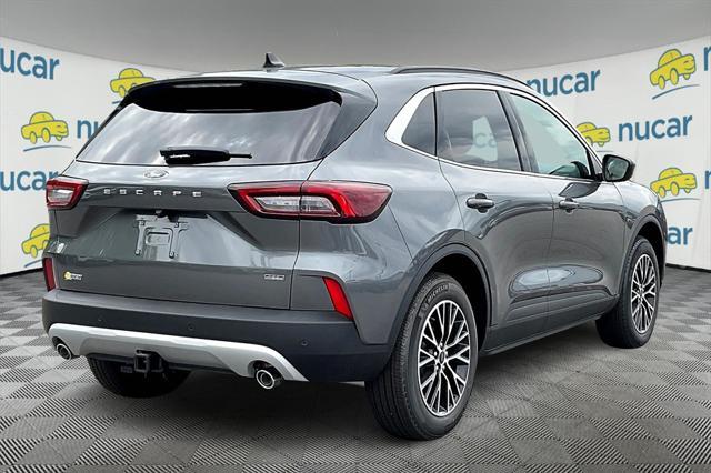 Photo of 2025 Carbonized Gray Metallic Ford Escape PHEV