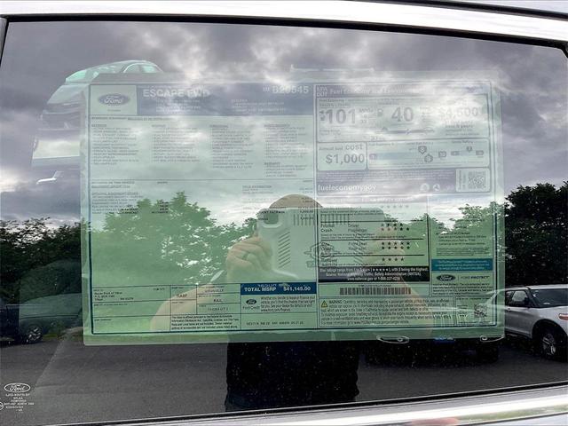 Photo of 2025 Carbonized Gray Metallic Ford Escape PHEV