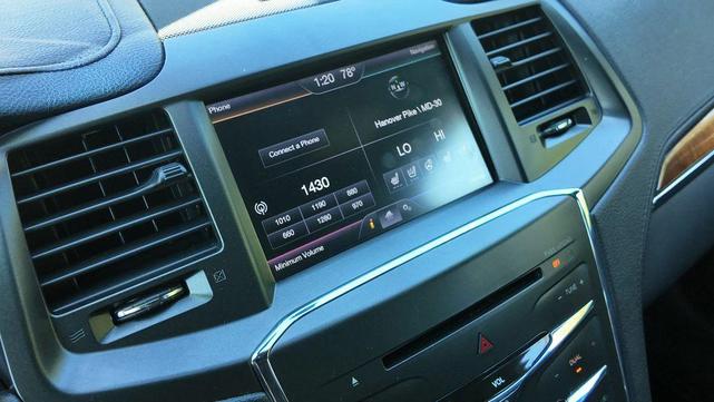 Photo of 2013 Black Lincoln MKS