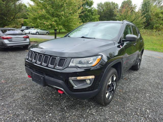 Photo of 2018 Granite Crystal Metallic Clearcoat Jeep Compass