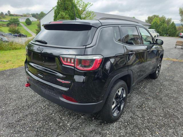 Photo of 2018 Granite Crystal Metallic Clearcoat Jeep Compass