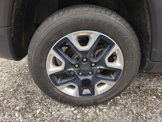Photo of 2018 Granite Crystal Metallic Clearcoat Jeep Compass