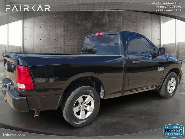 Photo of 2016 Brilliant Black Crystal Pearlcoat RAM 1500