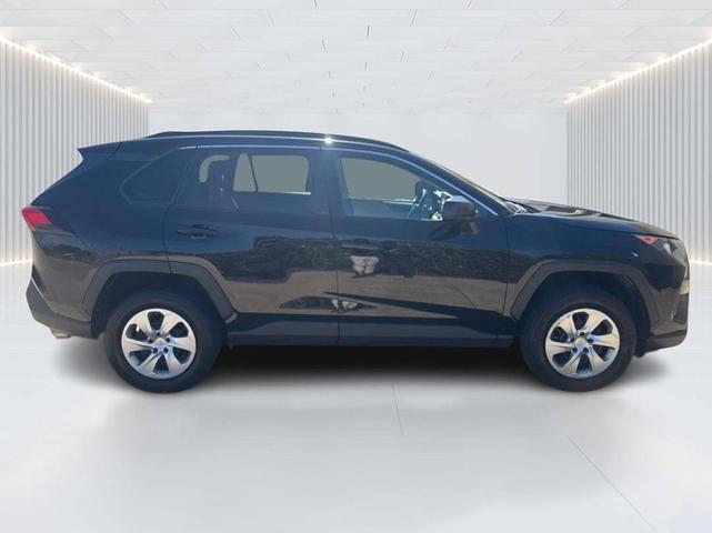 Photo of 2020 Midnight Black Metallic Toyota RAV4