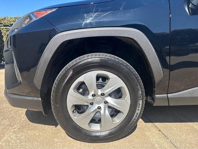 Photo of 2020 Midnight Black Metallic Toyota RAV4