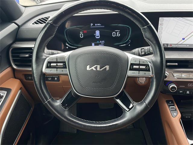 Photo of 2023 Glacial White Pearl Kia Telluride