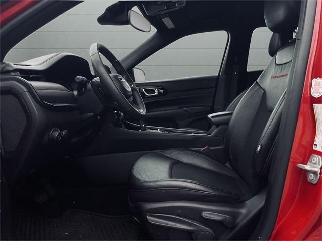 Photo of 2023 Redline Pearlcoat Jeep Compass