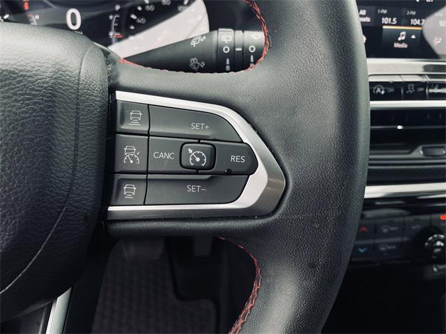 Photo of 2023 Redline Pearlcoat Jeep Compass