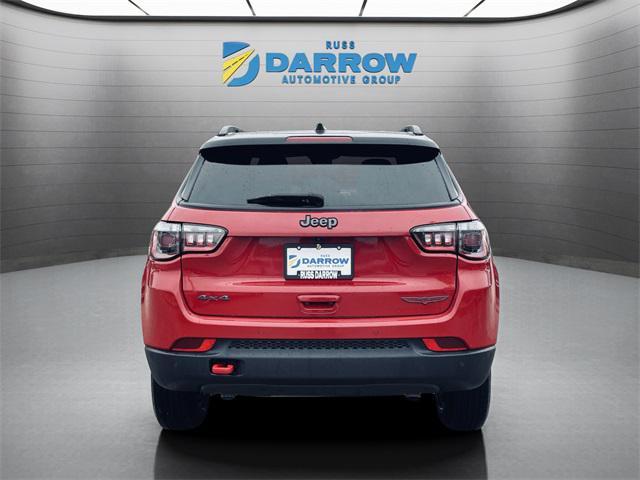 Photo of 2023 Redline Pearlcoat Jeep Compass