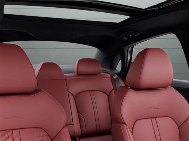 Photo of 2025 Aurora Black Pearl Kia K5