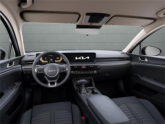 Photo of 2026 Aurora Black Pearl Kia K5