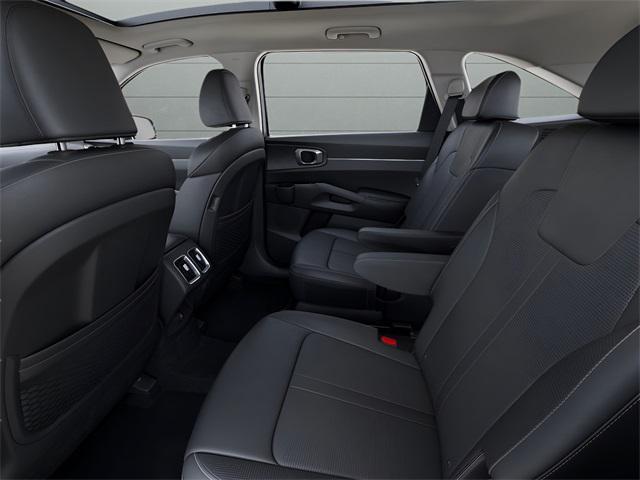 Photo of 2025 Everlasting Silver Kia Sorento