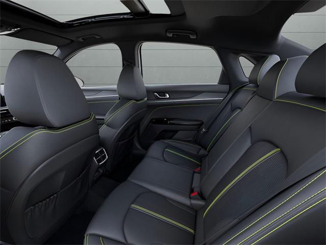 Photo of 2026 Snow White Pearl Kia K5
