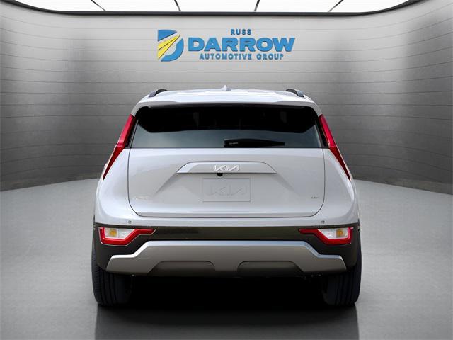 Photo of 2025 Snow White Pearl Kia Niro