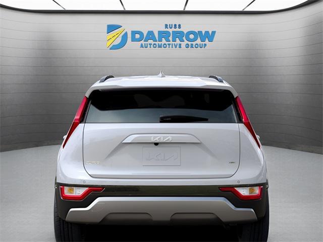 Photo of 2025 Snow White Pearl Kia Niro