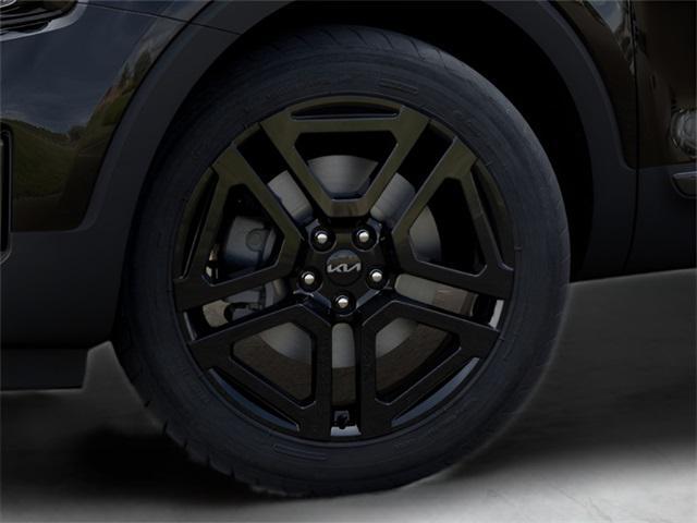 Photo of 2025 Ebony Black Kia Telluride