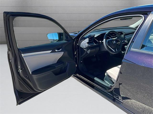 Photo of 2018 Crystal Black Pearl Honda Civic