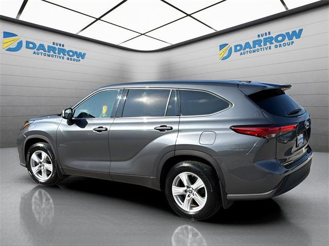 Photo of 2020 Moon Dust Toyota Highlander