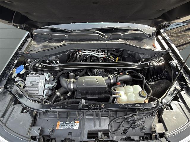 Photo of 2022 Agate Black Metallic Ford Explorer
