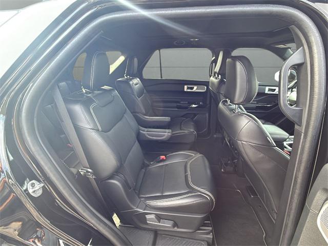 Photo of 2022 Agate Black Metallic Ford Explorer