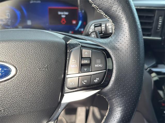 Photo of 2022 Agate Black Metallic Ford Explorer
