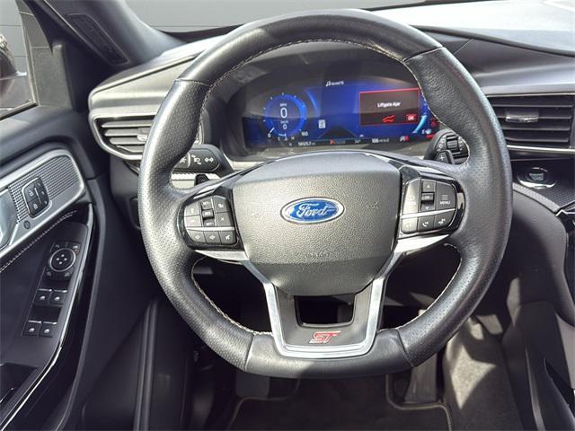 Photo of 2022 Agate Black Metallic Ford Explorer