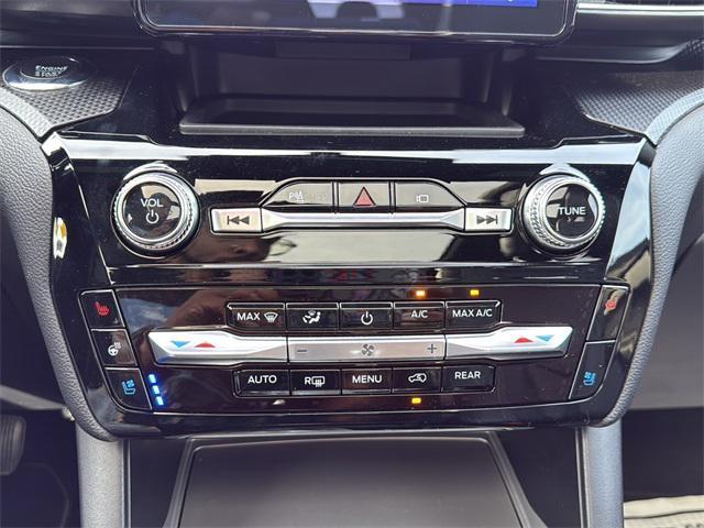 Photo of 2022 Agate Black Metallic Ford Explorer
