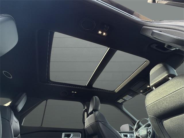 Photo of 2022 Agate Black Metallic Ford Explorer